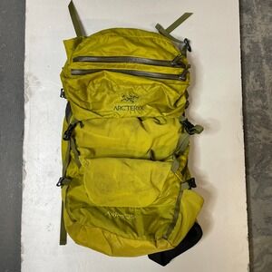 Arcteryx Axios 35 Backpack Citron Green Hiking Trekking Daypack Mens Womens
